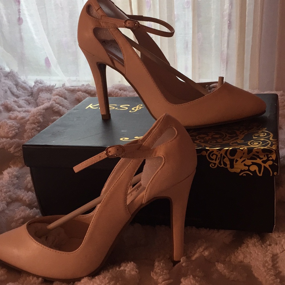 Nude heels